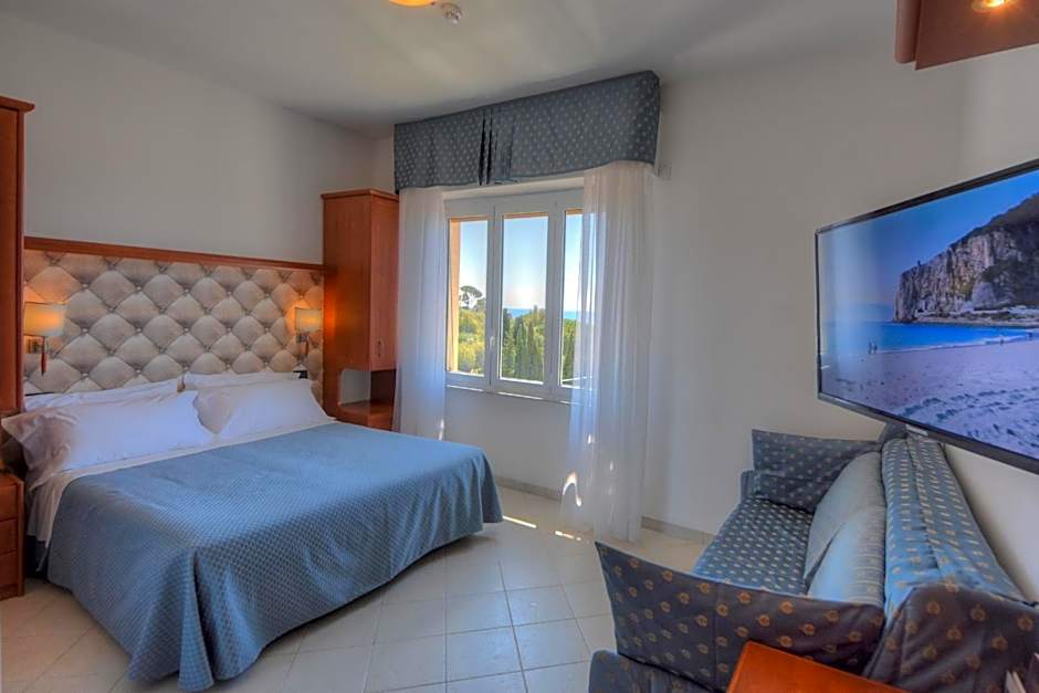 Hotel Noris