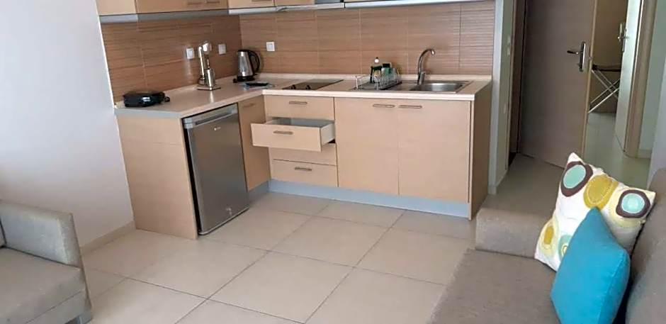 TETYK Keramoti Hotel Apartments