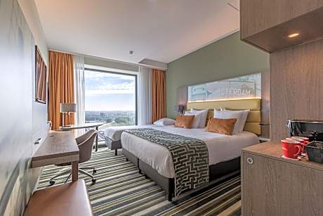 Deluxe Room 1 Twin Bed 1 Single Bed Upper Floors