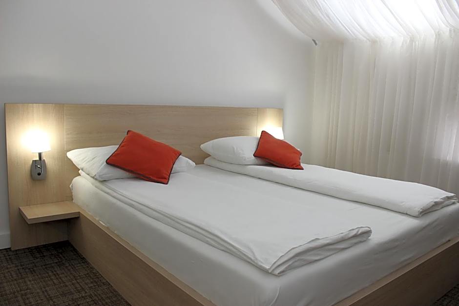 Hotel Story