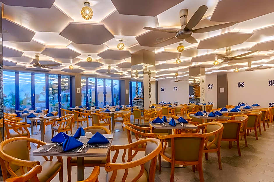 Kaani Palm Beach at Maafushi