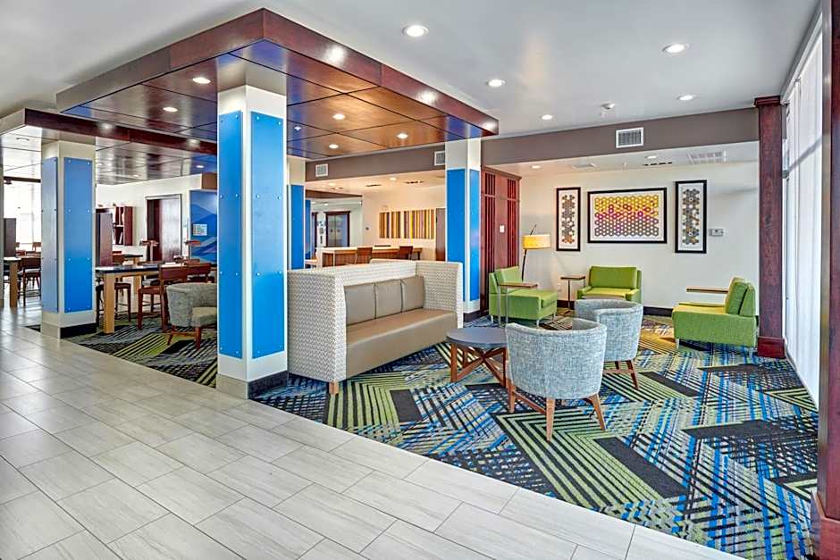 Holiday Inn Express & Suites El Paso East-Loop 375 by IHG