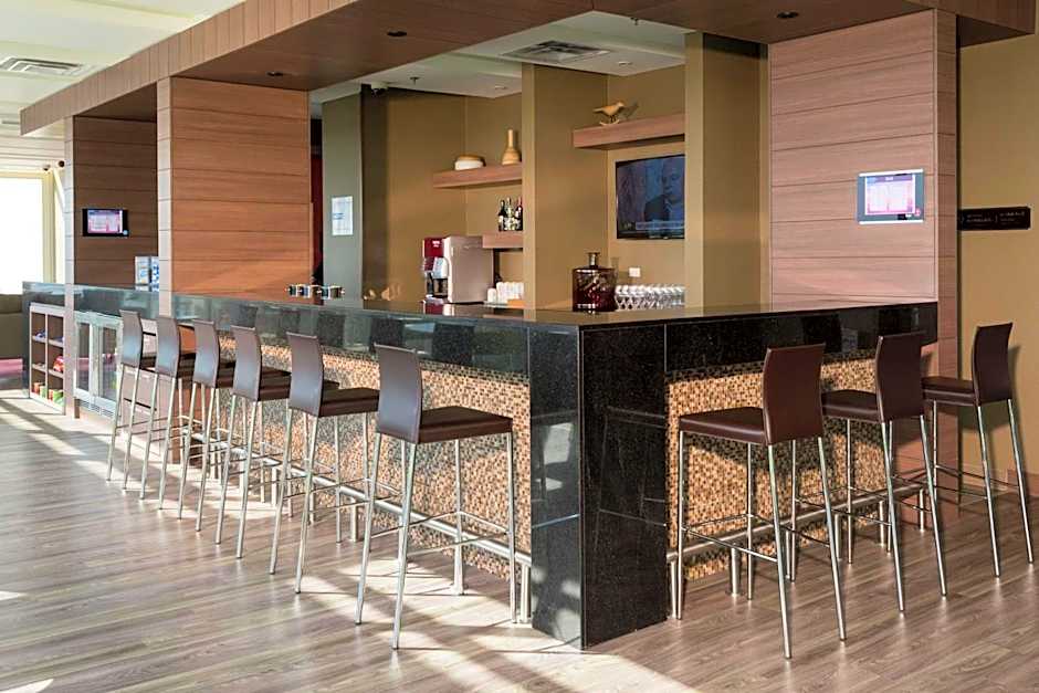 Hampton By Hilton Yopal