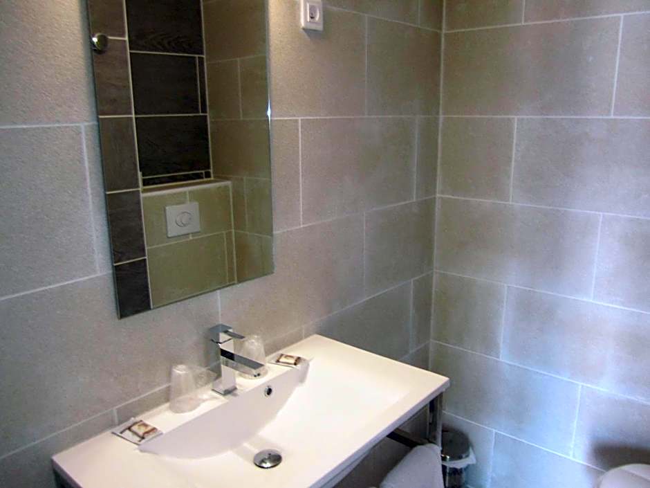 Hôtel les Arbousiers