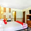 OYO Hotel Downtown Peoria IL I-74