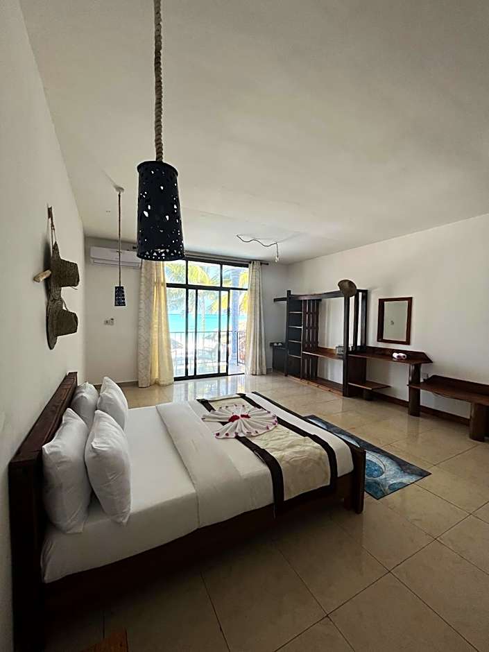 BIANCO AZZURRO Hotel & Restaurant