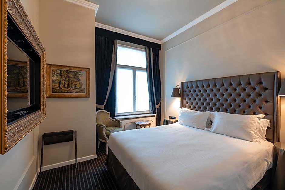 Hotel Manos Premier