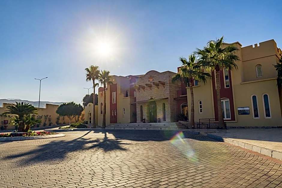 Marina Plaza Hotel, Tala Bay