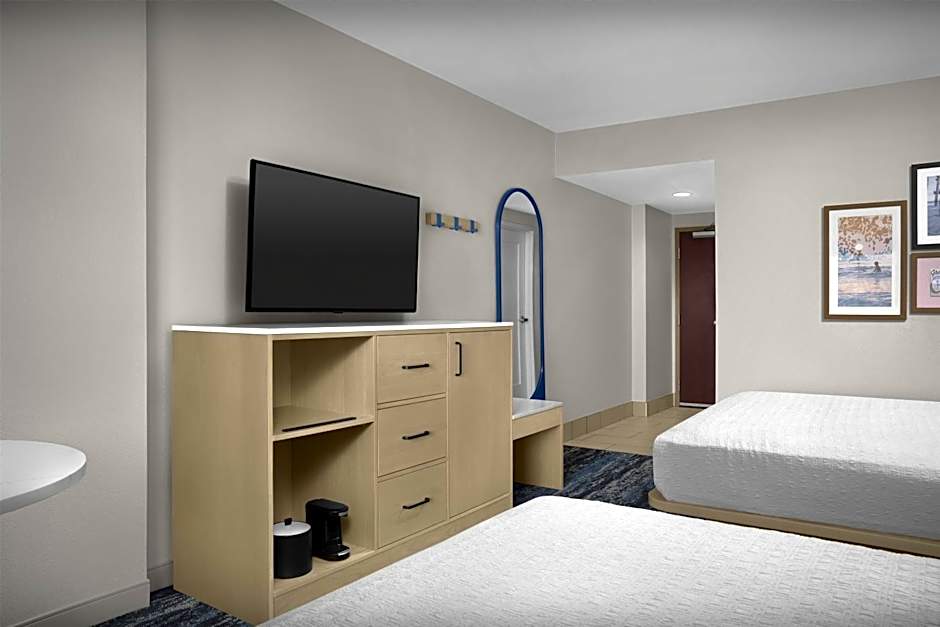 Hampton Inn & Suites Ocean City Bayfront-Convention Center