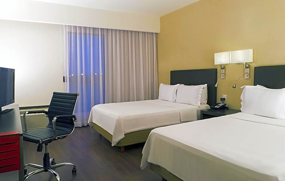 Fiesta Inn Leon