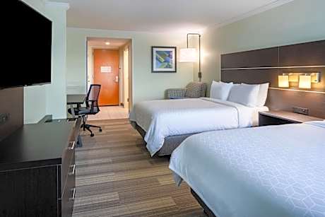 Standard Queen Room with Two Queen Beds