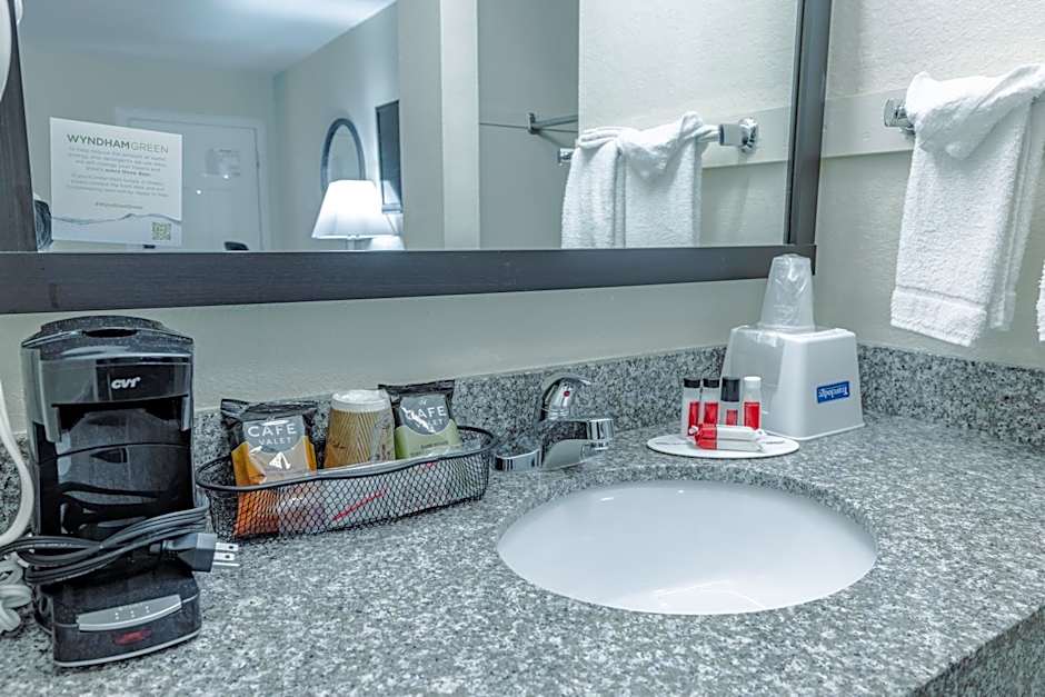 Travelodge by Wyndham Jackson I-40 Exit 82
