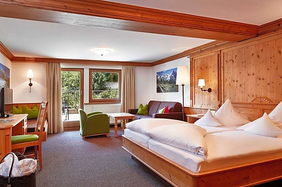 Hotel Berghof Crystal Spa & Sports