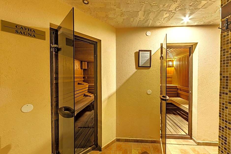 Grand Royale Apartment Complex & Spa