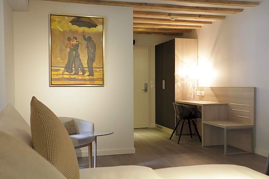 Chez Maman Hotel & Restaurant