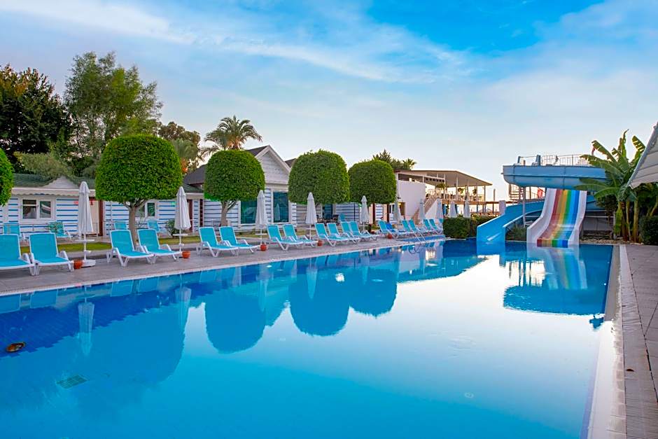Armas Beach Hotel