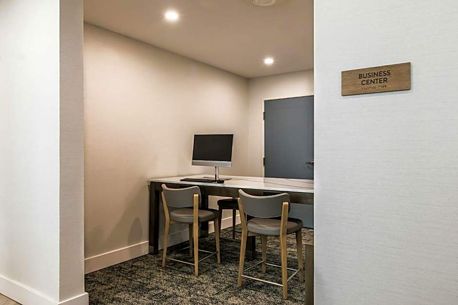 Staybridge Suites - Dawson Creek By IHG