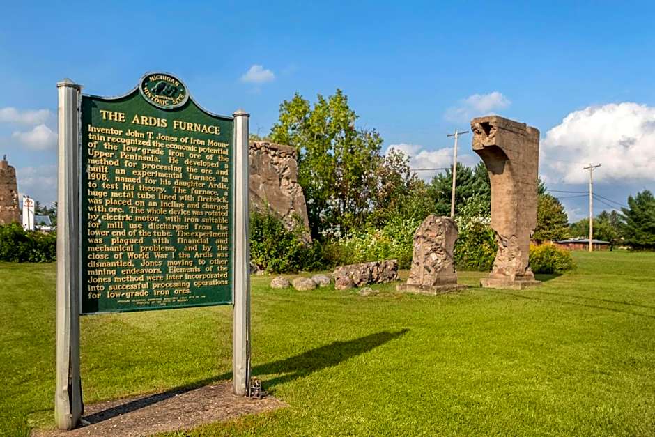 Comfort Inn Iron Mountain North