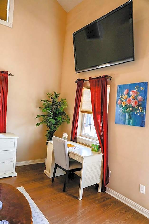 Woodrow House Bed & Breakfast