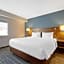 The Lux Hotel & Conference Center, an Ascend Collection Hotel