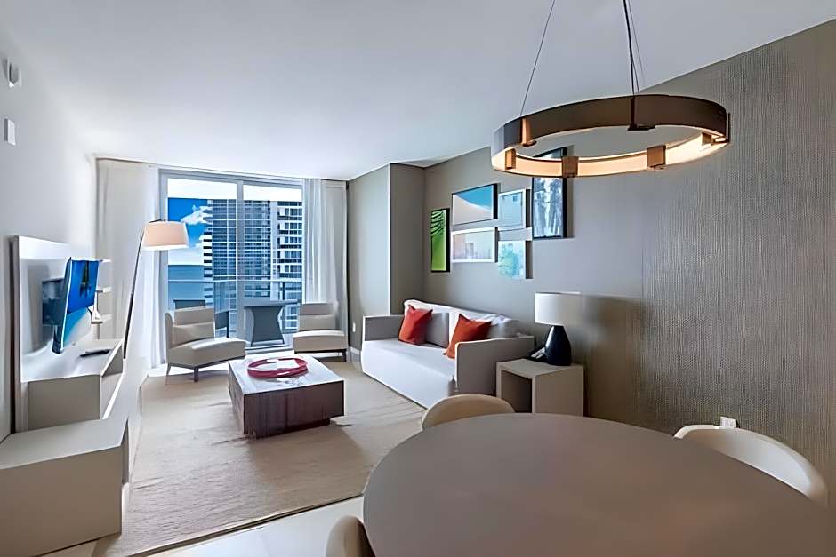Hide Beach Residences