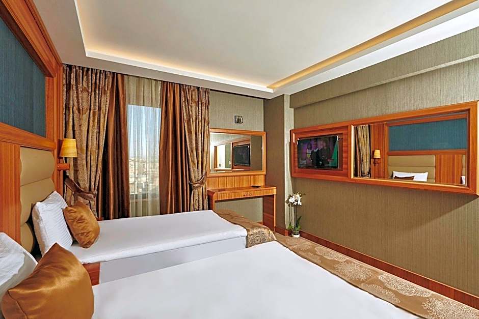 Ilkbal Deluxe Hotel &Spa Istanbul