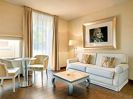 Suite with City View