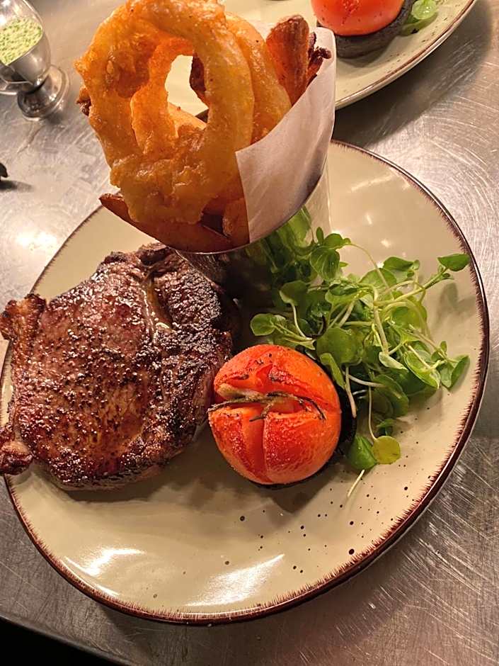 Crosskeys Inn Guest Rooms in Wye Valley