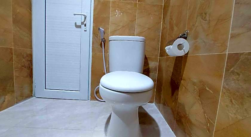 Rons City Hotel near Simpang Lima Semarang Mitra RedDoorz