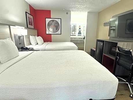 Queen Room with Two Queen Beds - Second Floor/Non-Smoking