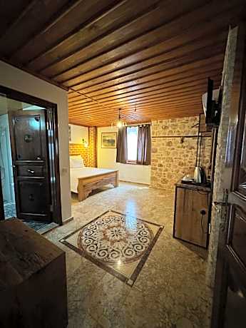 Double or Twin Room with Bathroom