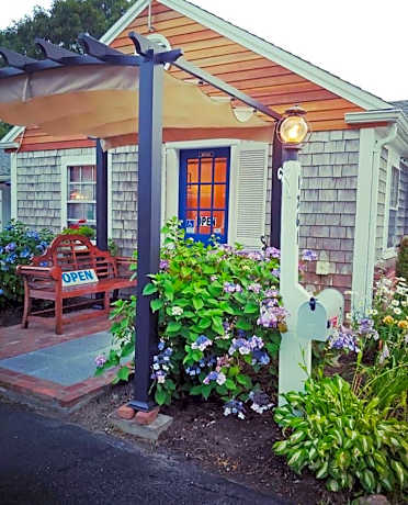 Cape Cod Veranda