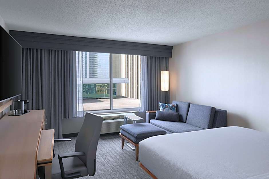 Courtyard by Marriott Charlotte City Center