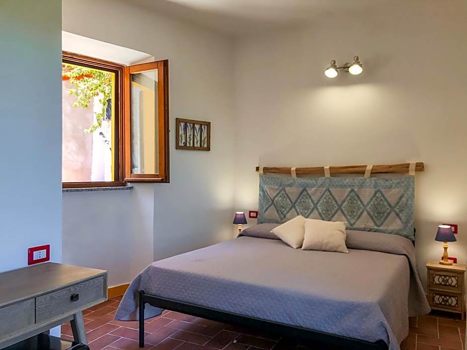 panoramic ROOMS Fora e ' Muros with sea view common terrace , Ammentos Posada