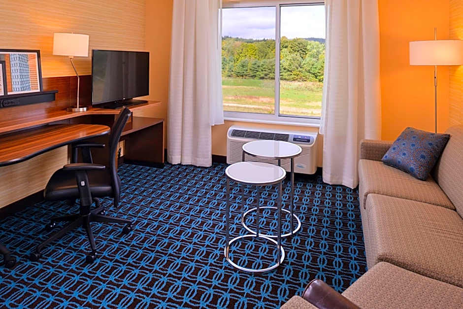 Fairfield Inn & Suites by Marriott Plymouth White Mountains