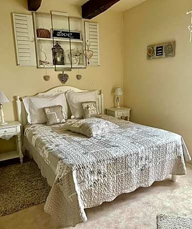 Suite with Garden View