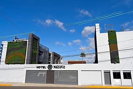 Hotel Pacific