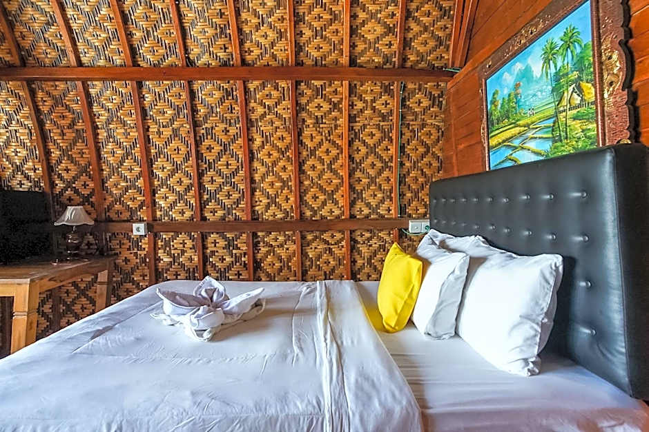 Road Beach Villa
