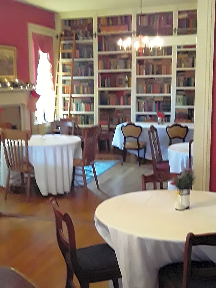 Hall Place Bed and Breakfast