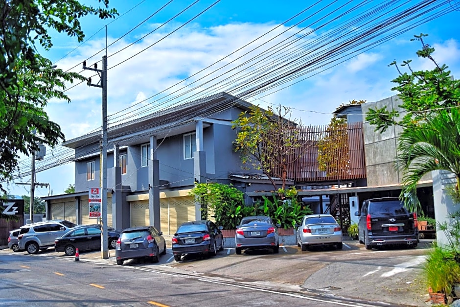 Z2 Boutique Hotel