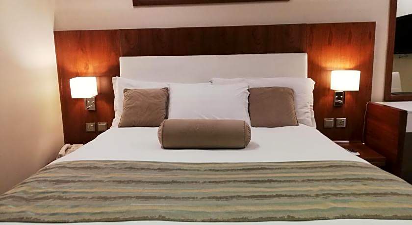 Avari Xpress Faisalabad