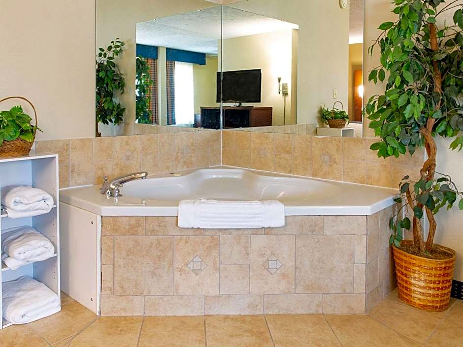 Comfort Inn Piketon near Fairgrounds