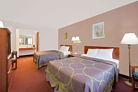 1 Queen Bed Non-Smoking