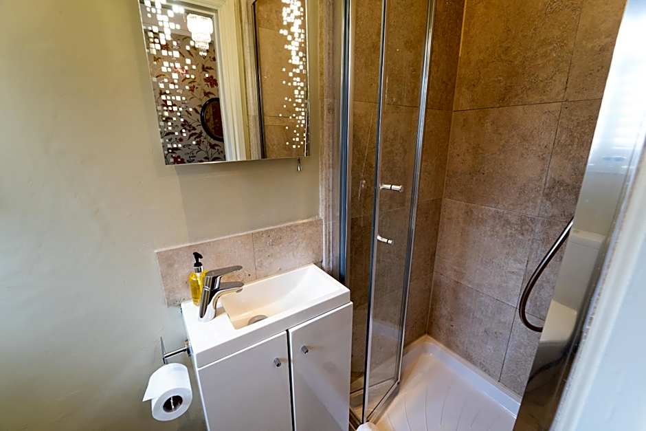 Brooks Guesthouse Bath