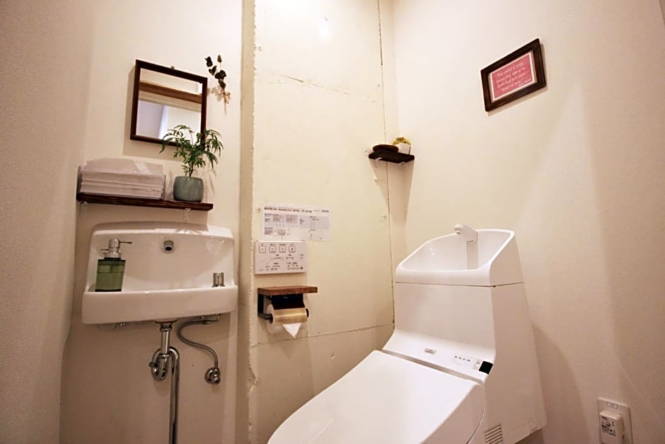 Hostel TOKI