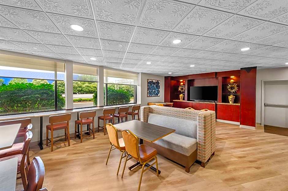 Comfort Inn Paramus - Hackensack