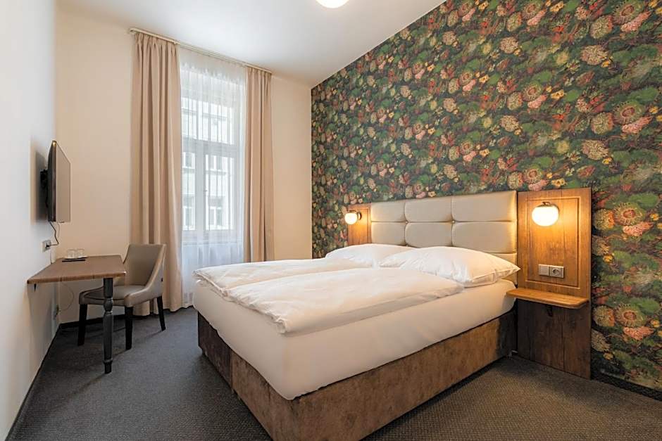 EA Hotel Victoria