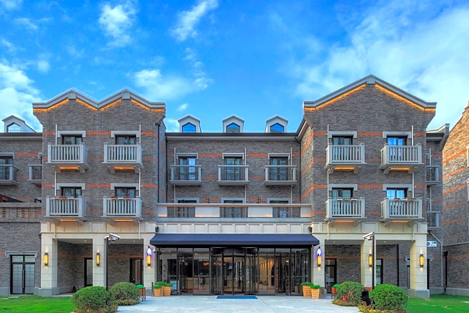 HOLIDAY INN EXPRESS Shanghai Tourism Zone