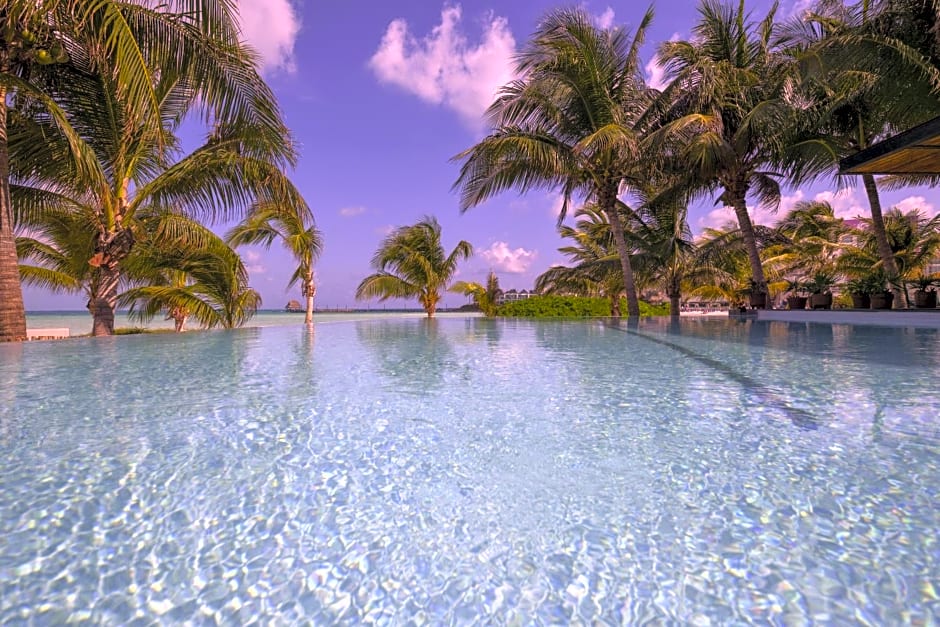 Casa del Jaguar Beach Hotel