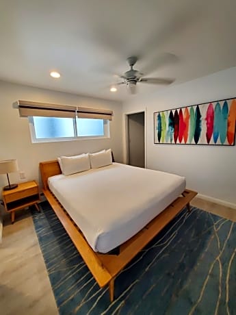 Deluxe One-Bedroom Suite - Ocean Front